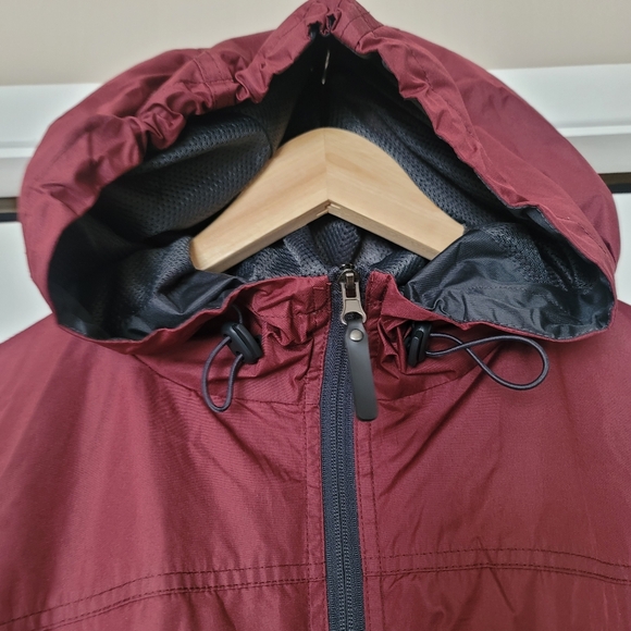 1Landsdale Pennsylvania Windbreaker Jacket Size XL in Maroon and Gray - Picture 2 of 12